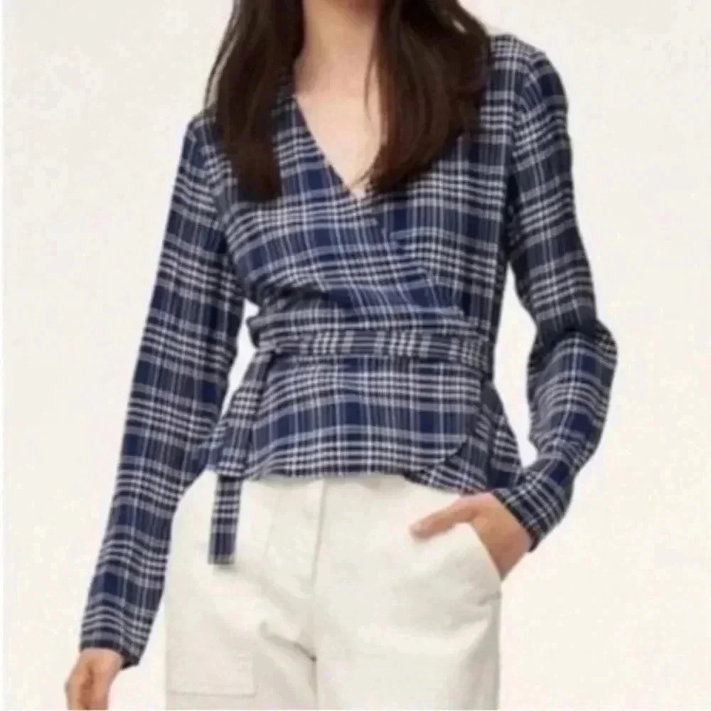 Aritzia - Wilfred Shannon Wrap Blouse
